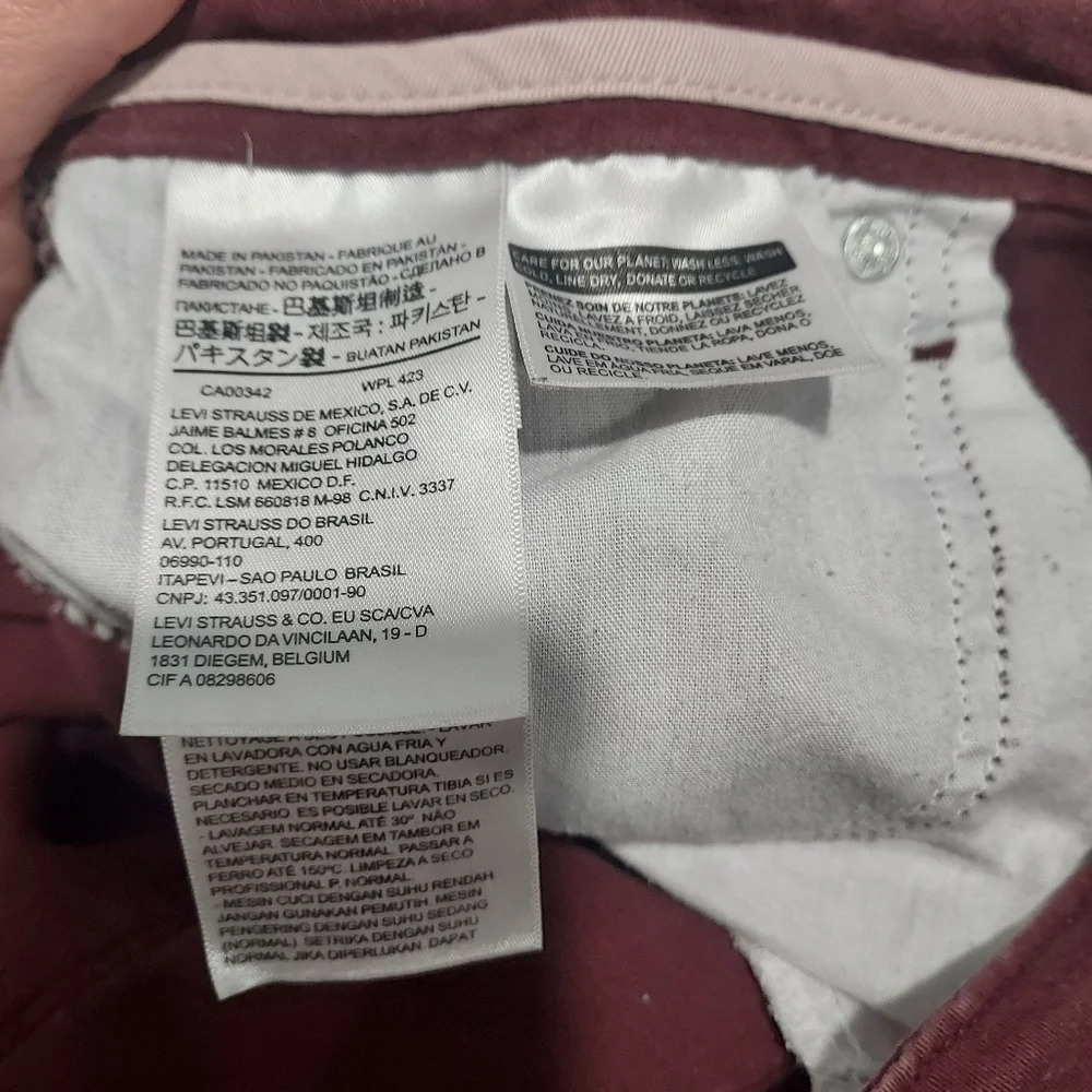 Levi's 505 Straight Burgundy Jeans in Size 16 W33/L32 - Picture 9 of 11